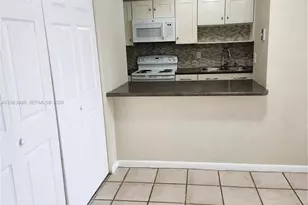 802 NW 87th Ave, Miami, FL 33172 - Photo 5
