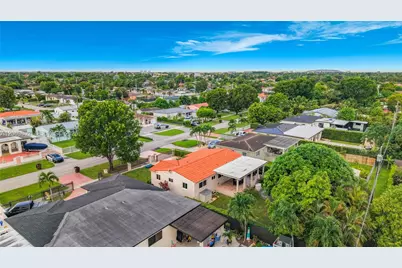 145 W 57th St, Hialeah, FL 33012 - Photo 39