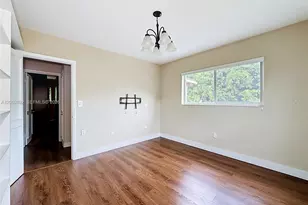 145 W 57th St, Hialeah, FL 33012 - Photo 23