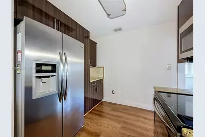 145 W 57th St, Hialeah, FL 33012 - Photo 21