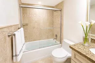 2030 S Ocean Dr, Hallandale Beach, FL 33009 - Photo 27