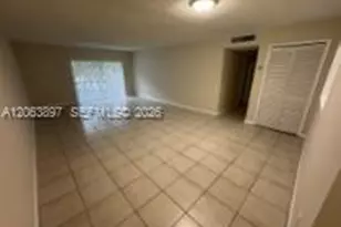 8461 Springtree Dr, Sunrise, FL 33351 - Photo 5