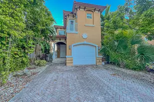 3850 NE 168th St, North Miami Beach, FL 33160 - Photo 3