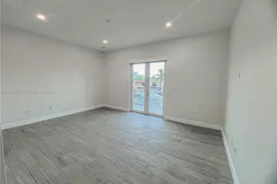 3850 NE 168th St, North Miami Beach, FL 33160 - Photo 13