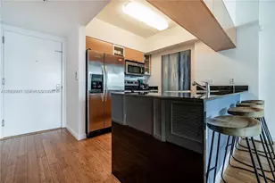 1750 N Bayshore Dr, Miami, FL 33132 - Photo 3