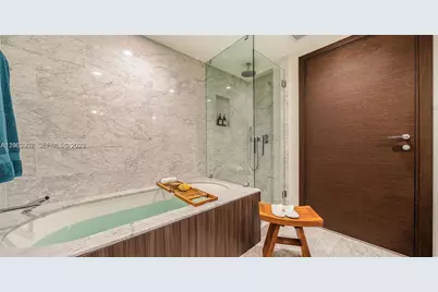 1000 Brickell Plaza #2711, Miami, FL 33131 - Photo 15