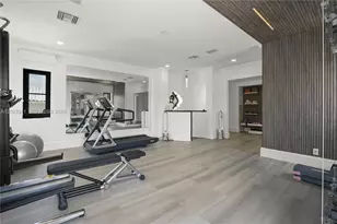 900 S North Lake Dr, Hollywood, FL 33019 - Photo 39