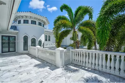 900 S Northlake Dr, Hollywood, FL 33019 - Photo 63