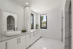 900 S North Lake Dr, Hollywood, FL 33019 - Photo 61