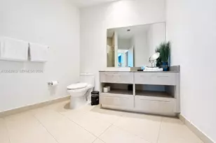 4111 S Ocean Dr, Hollywood, FL 33019 - Photo 15