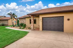 2418 Hidden Creek Cir, Sebring, FL 33870 - Photo 3