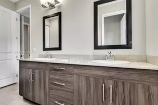 20973 NW 1st Dr, Pembroke Pines, FL 33029 - Photo 33