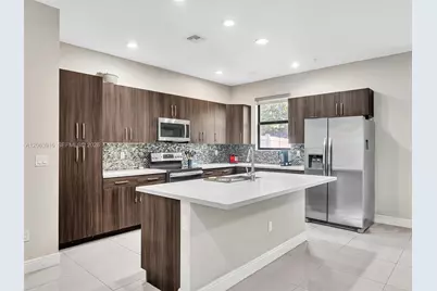 20973 NW 1st Dr, Pembroke Pines, FL 33029 - Photo 25