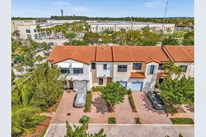 20973 NW 1st Dr, Pembroke Pines, FL 33029 - Photo 45