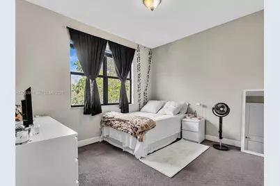 20973 NW 1st Dr, Pembroke Pines, FL 33029 - Photo 39
