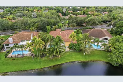 1028 Creekford Dr, Weston, FL 33326 - Photo 31