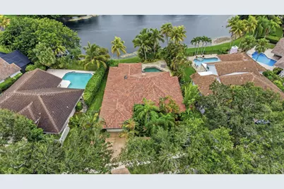 1028 Creekford Dr, Weston, FL 33326 - Photo 33