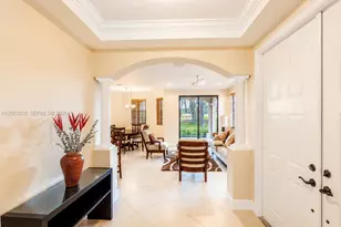 2703 Center Ct Dr, Weston, FL 33332 - Photo 9