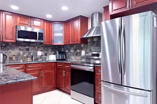 2455 NE 51st St, Fort Lauderdale, FL 33308 - Photo 7