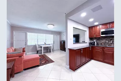 2455 NE 51st St #E114, Fort Lauderdale, FL 33308 - Photo 3