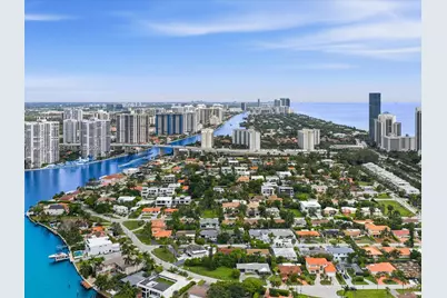 301 186th St, Sunny Isles Beach, FL 33160 - Photo 13