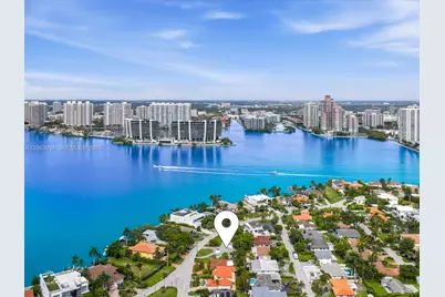 301 186th St, Sunny Isles Beach, FL 33160 - Photo 15