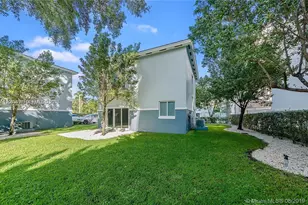 2732 SW 26th St, Miami, FL 33133 - Photo 27