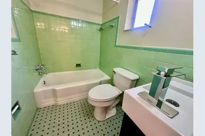 2325 Fillmore St #2, Hollywood, FL 33020 - Photo 9