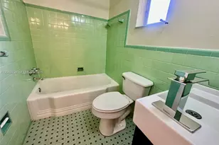 2325 Fillmore St, Hollywood, FL 33020 - Photo 9