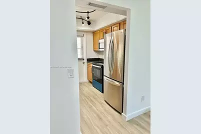 2431 SW 82nd Ave #204, Davie, FL 33324 - Photo 3