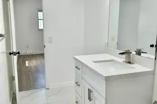 2431 SW 82nd Ave, Davie, FL 33324 - Photo 19