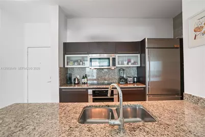 950 Brickell Bay Dr #4101, Miami, FL 33131 - Photo 5