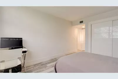 16325 Golf Club Rd #101, Weston, FL 33326 - Photo 25