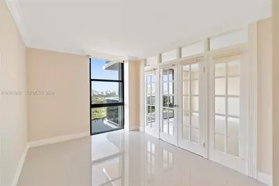 3675 N Country Club Dr #2208, Aventura, FL 33180 - Photo 9