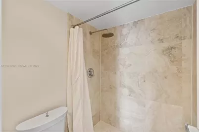 3675 N Country Club Dr #2208, Aventura, FL 33180 - Photo 21