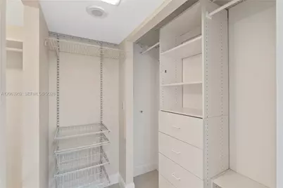 3675 N Country Club Dr #2208, Aventura, FL 33180 - Photo 19