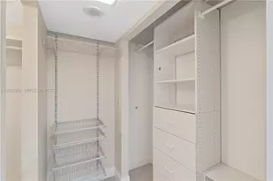 3675 N Country Club Dr, Aventura, FL 33180 - Photo 19