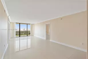 3675 N Country Club Dr, Aventura, FL 33180 - Photo 3