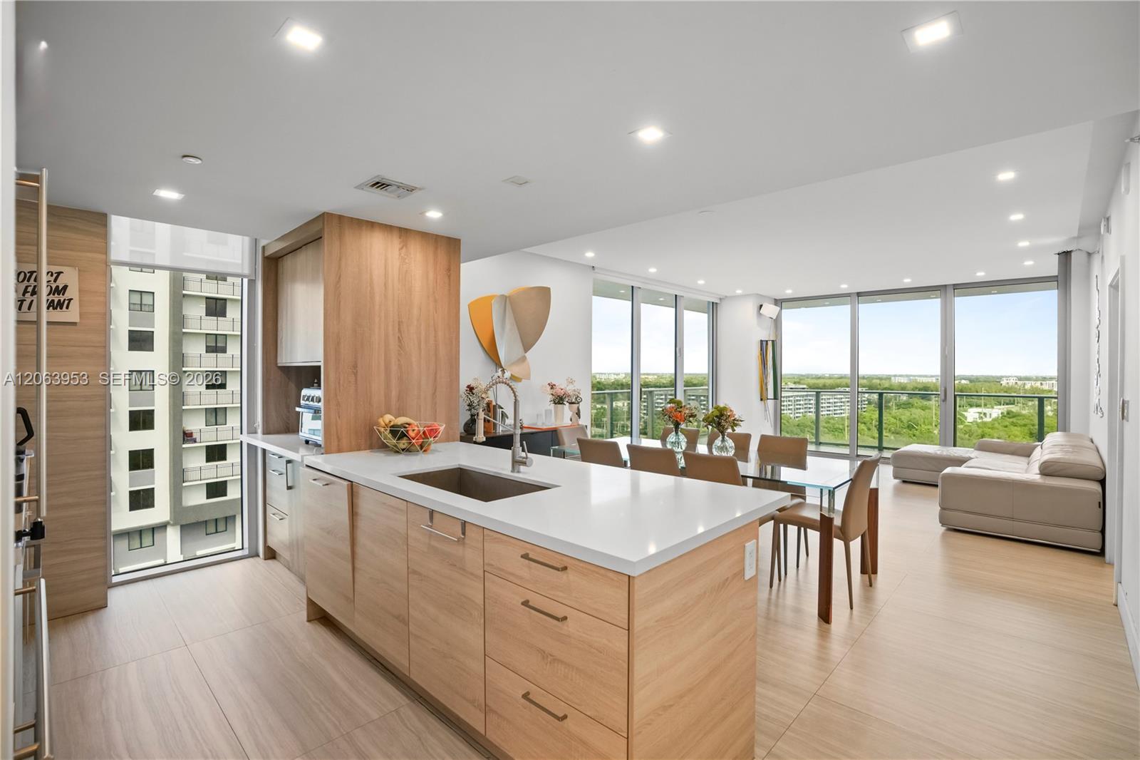 16385 Biscayne Blvd #1601+2 Parkings - 16385 Biscayne Blvd #1601+2 Parkings, North Miami Beach, FL 33160 Luxury Property | Jose Angel Pina