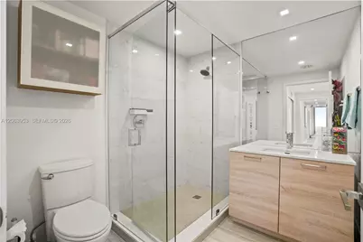 16385 Biscayne Blvd #1601+2 Parkings, North Miami Beach, FL 33160 - Photo 15