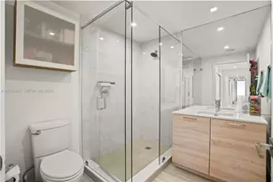 16385 Biscayne Blvd, North Miami Beach, FL 33160 - Photo 15