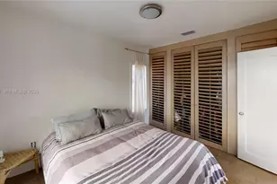 1112 NE 111th St, Miami, FL 33161 - Photo 21