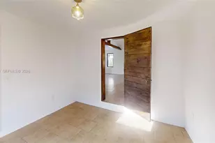 1112 NE 111th St, Miami, FL 33161 - Photo 7