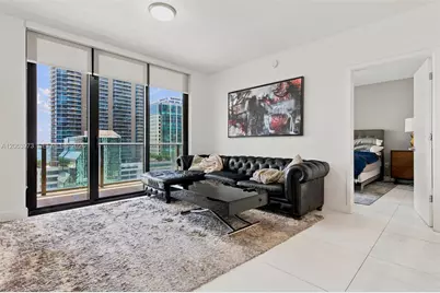 1010 Brickell Ave #2403, Miami, FL 33131 - Photo 3