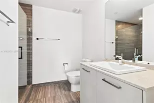 1010 Brickell Ave, Miami, FL 33131 - Photo 15