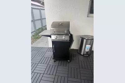 2776 W 71st Pl, Hialeah, FL 33016 - Photo 35