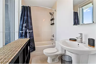60 SW 13th St #1619, Miami, FL 33130 - Photo 9