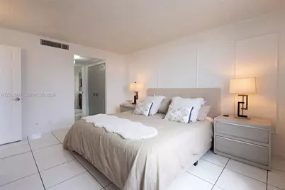6770 Indian Creek Dr #7B, Miami Beach, FL 33141 - Photo 5