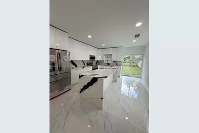 2100 NW 102nd St #1, Miami, FL 33147 - Photo 7