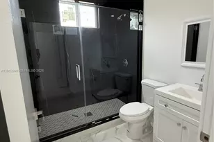 2100 NW 102nd St, Miami, FL 33147 - Photo 29